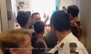 Assemblea sociale per la casa botte in Comune 7.8.2014 2