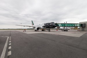 ( nella foto l'Airbus dell'Alitalia)