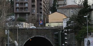 Tragico incidente nella notte della Vigilia. Una giovane perde la vita