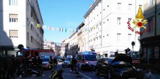 Largo Riborgo, incidente stradale: scontro tra auto e motociclo