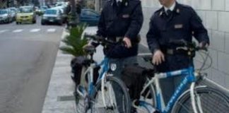 Mujalonga sul mar 2019: polizia di Stato in servizio con le bike.