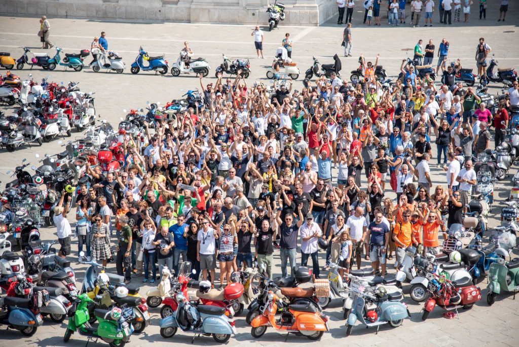 giadagenzo-raduno-vespa-trieste-gatti-randagi-agosto-2019-DSC_4526