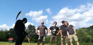 Scherzare con la morte: torna il Festival mondiale della canzone funebre
