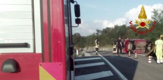 Perde il controllo e si rovescia, incidente sulla Statale 202