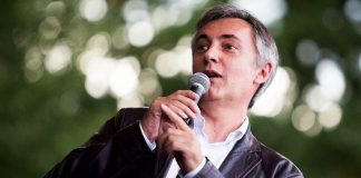 Migranti, Miroslav Škoro propone in Croazia l’esercito sul confine