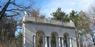 La “Gloriette” del Farneto: storia di una (ex) caffetteria del 1819
