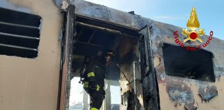 Incendio in corso presso la stazione di Campo Marzio