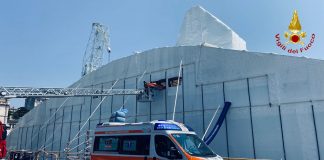 Colto da malore presso imbarcazione, intervento dei Vigili del fuoco