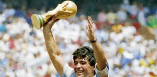Lutto nel mondo del calcio, morto a 60 anni Diego Armando Maradona