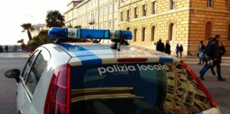 Trieste, dipendente comunale lasciava il lavoro per futili motivi, colto in flagrante dalla Polizia Locale