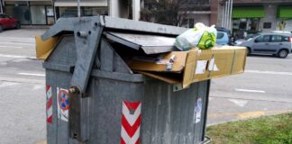 Deposita rifiuti ingombranti: rintracciato (e multato) dalla Polizia Locale