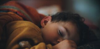 Bambini, incubi e risvegli notturni: come affrontarli? Telemaco risponde
