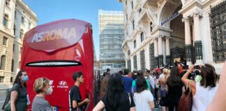 Triestina-Roma, che folla per Mourinho. Ma non sono mancati gli sfottò