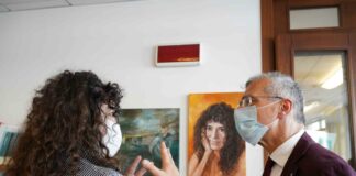 Arte, inaugurata la mostra personale di Akis in consiglio regionale