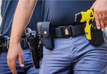 “Signora, c’è un carabiniere alla porta”: ma ad aspettarlo trova la Polizia