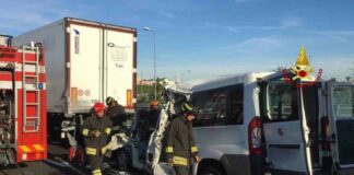 Incidente furgone-TIR in A4, restano molto gravi le condizioni della persona superstite