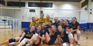 cus dovevivo trieste berby vittoria volleyfemminile palestra rete ragazze a terra