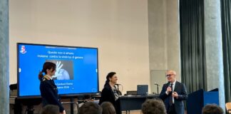 8 marzo - Giornata Internazionale della Donna - Questore Ostuni - Istituto Carducci