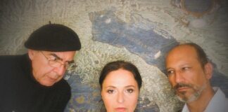 ‘Eine Posto, Keine Platz’. Il primo spettacolo in Europanto al Teatro dei Fabbri di Trieste