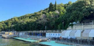 Il Bagno Militare è il primo stabilimento della costiera a riaprire per l’estate Bagno Militare
