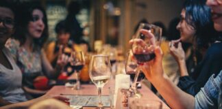 ‘Speed Date’ di Artifragili, quando la conversazione è un gioco di tre minuti speed date Artifragili