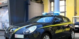 guardia-di-finanza-auto - frode bonus facciate Trieste
