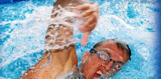 nuotatore-triestino-Dino-Schorn-podio-finale-Oceanman