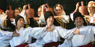 folklore teatro stabile trieste