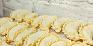 I cjarsons, identità della cucina friulana in versione dolce e salata cjarsons cucina friulana
