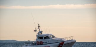 un kite surfer è stato soccorso nelle acque di Barcola