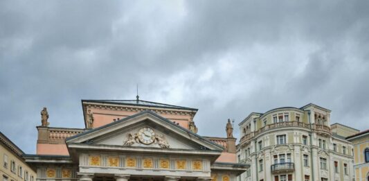 rovesci mattino miglioramento a situazione atmosferica il bollettino meteo trieste@news
