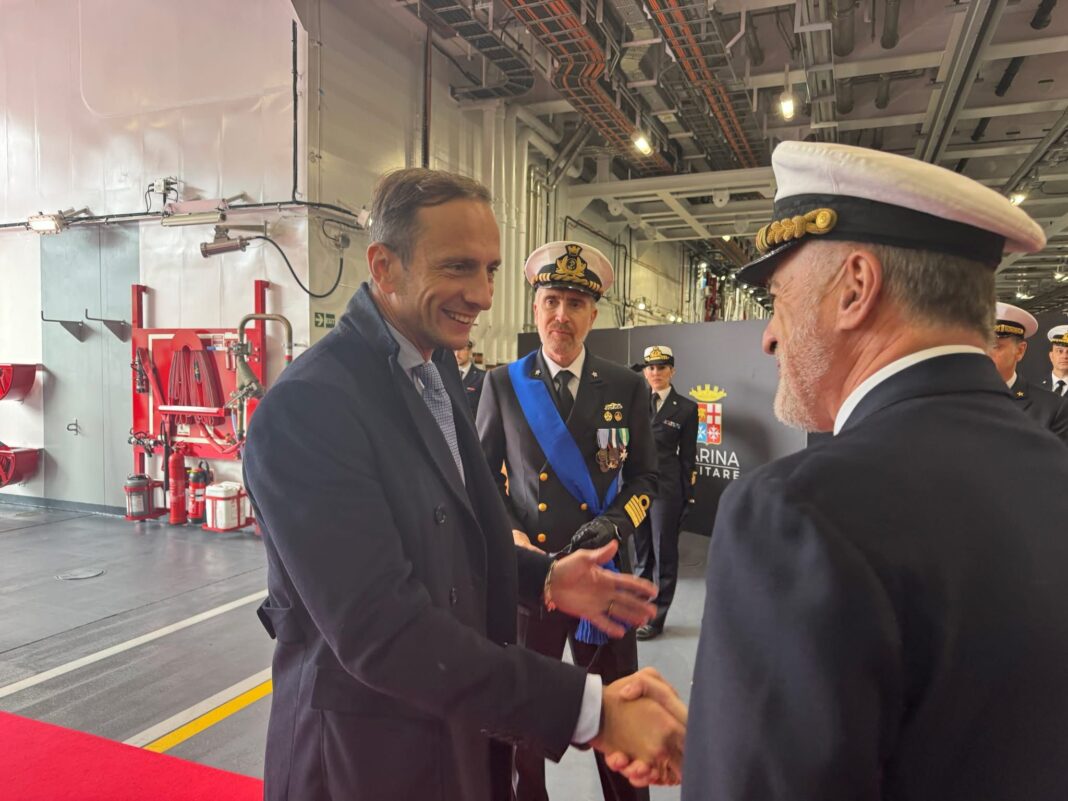 Fedriga, Trieste, nave Trieste, Marina Militare, Fincantieri, eccellenza italiana, Bandiera di combattimento