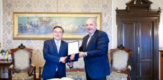 Relazioni tra Cina e Italia, il sindaco Dipiazza accoglie l’ambasciatore Jia Guide Dipiazza accoglie l'ambasciatore Jia Guide
