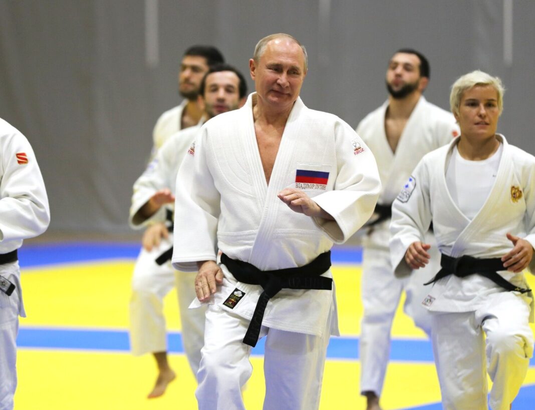 Il premio Fifa a Trump, i judoka russi e la diplomazia del ping pong