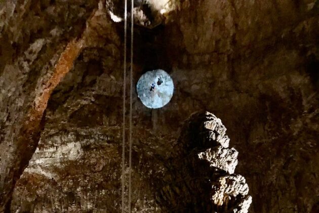 Grotta Gigante, Befana, Trieste, speleologia, eventi Epifania, famiglie, turismo culturale