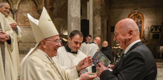 Trieste, Roberto Dipiazza, Giampaolo Crepaldi, Sigillo Trecentesco, Cattedrale di San Giusto, Diocesi di Trieste, anniversario ordinazione episcopale