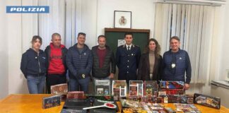 Trieste, carte Magic, ricettazione, Polizia di Stato, furto, Milano, collezionismo