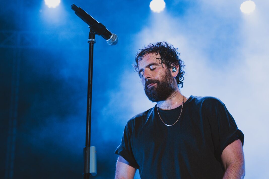 Tommaso Paradiso, tour palasport 2026, concerti Italia, musica live, Gorizia eventi, Casa Paradiso album, Radio Deejay