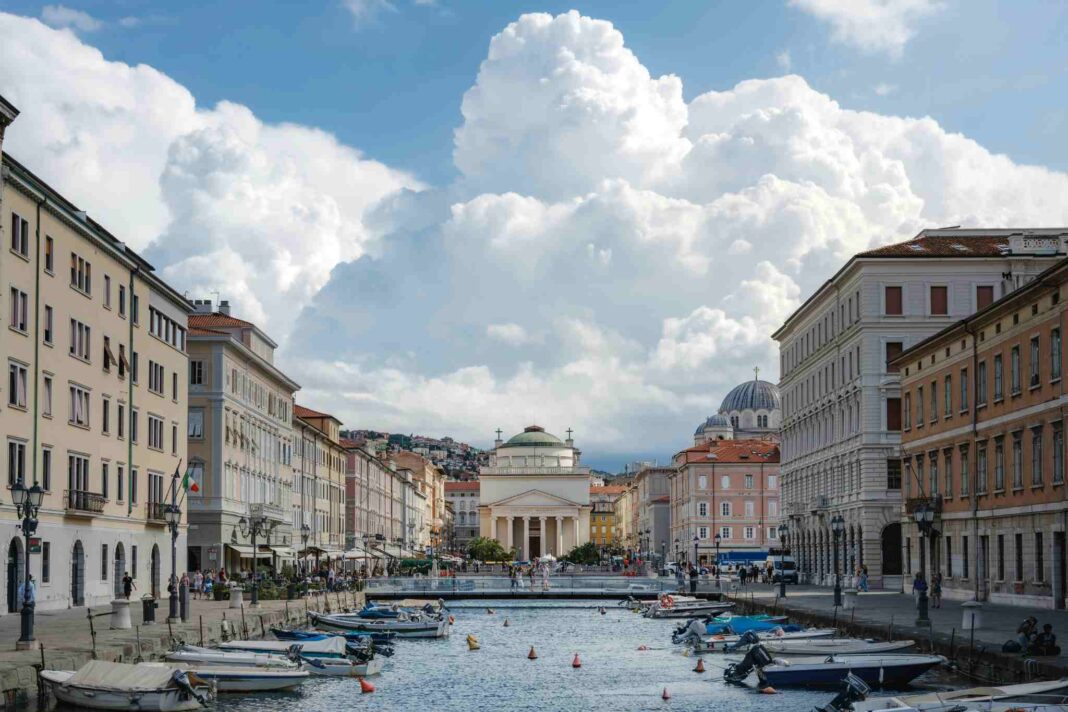 Piazza Ponterosso, weekend a Trieste