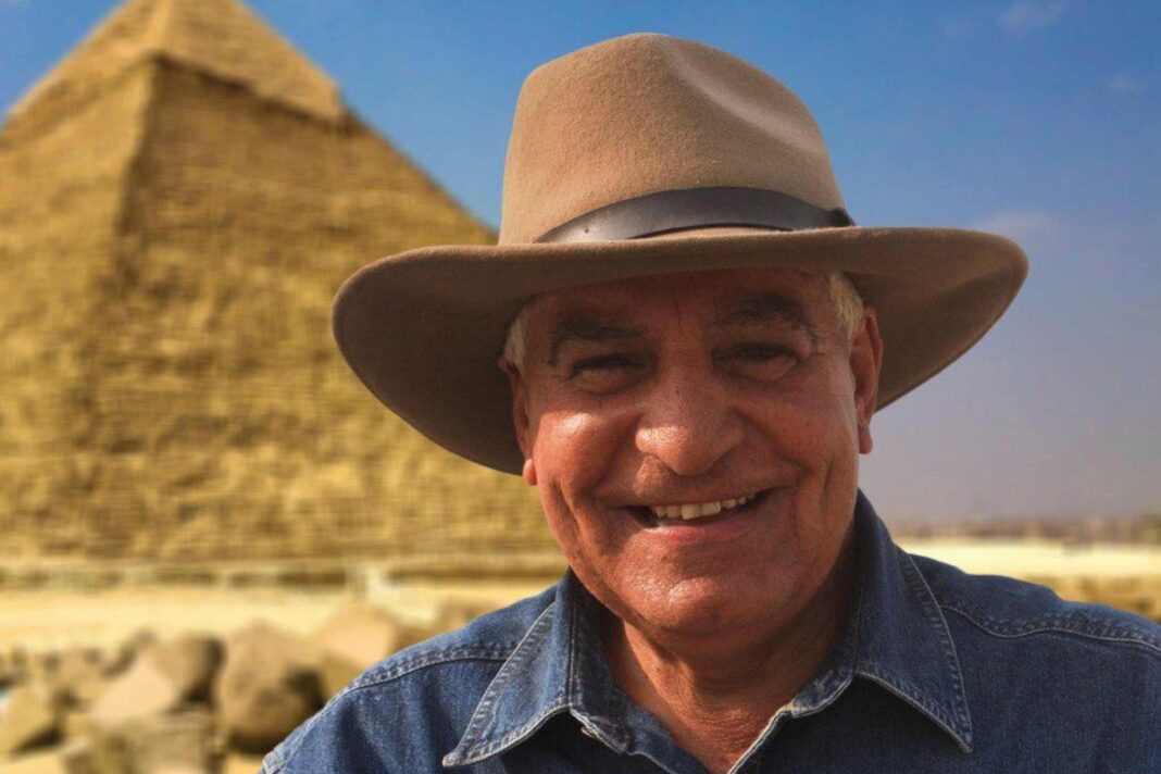Zahi Hawass, celebre egittologo e archeologo
