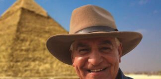 Zahi Hawass, celebre egittologo e archeologo