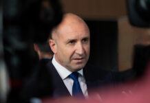 La Bulgaria sovranista dice addio alla coalizione dei volenterosi Rumen Radev