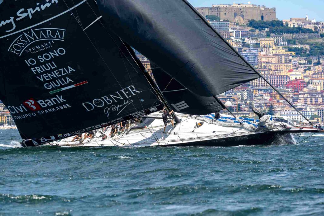 Regata dei Tre Golfi, Arca SGR, Furio Benussi, vela offshore, Maxi 100, giovani velisti, Fast and Furio Sailing Team