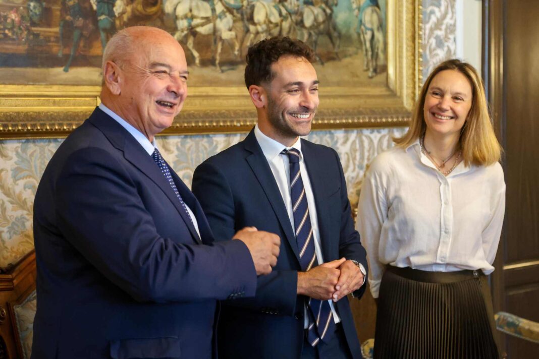 Davide Mostarda, Molo Audace, Trieste, salvataggio in mare, Roberto Dipiazza, giovane eroe, Comune di Trieste