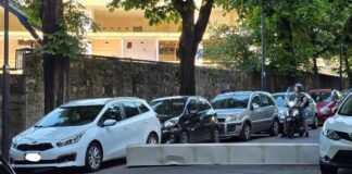 Trieste, ex Fiera, via Rossetti, cantiere, lamiera, auto danneggiata, incidente