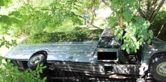 incidente stradale, Predjama, Slovenia, minibus ribaltato, turisti turchi, Capodistria, feriti gravi