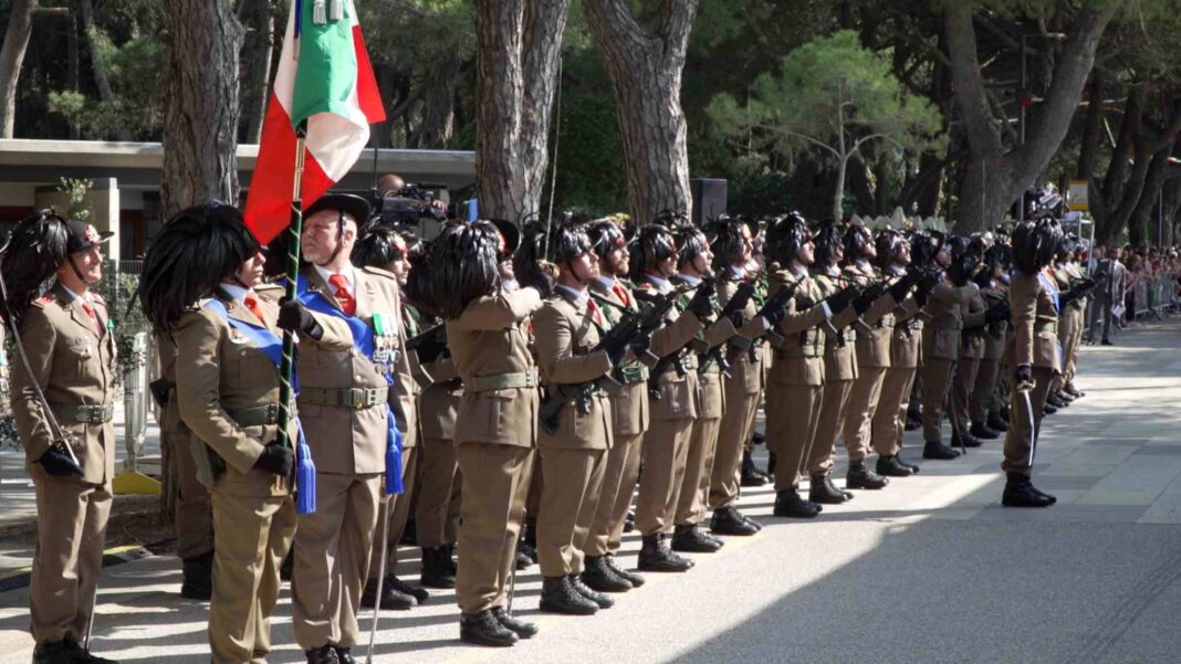 Bersaglieri, Raduno Nazionale Bersaglieri, Lignano Sabbiadoro, Friuli Venezia Giulia, Frecce Tricolori, Terremoto del Friuli 1976, Associazione Nazionale Bersaglieri