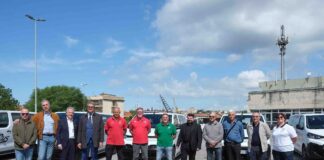 Cerimonia di consegna di sei pulmini, dono della Fondazione CRTrieste