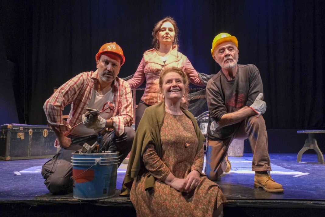 Cast dello spettacolo teatrale 'I Muratori'