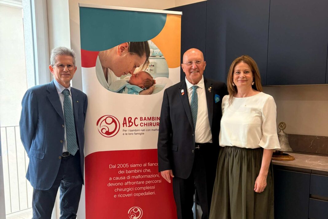 I Rotary presenti a Trieste sostengono il progetto delle Case ABC